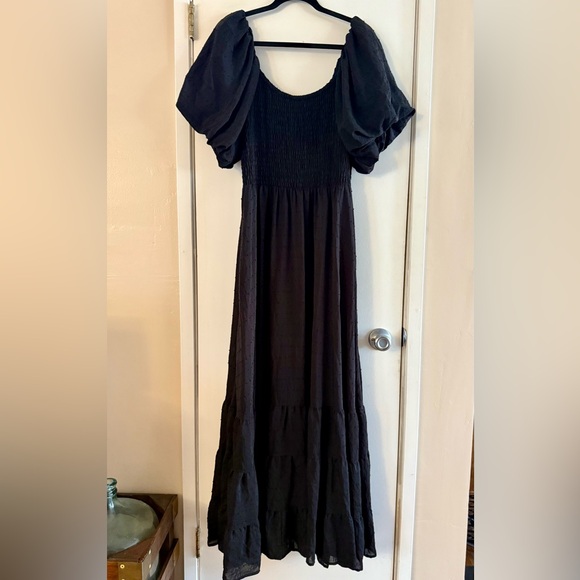 Fashion Brand Company Picnic Gown in Soft Linen Black - Picture 7 of 12